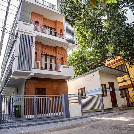 Akr Residency Hotel Kazhakuttam Buitenkant foto